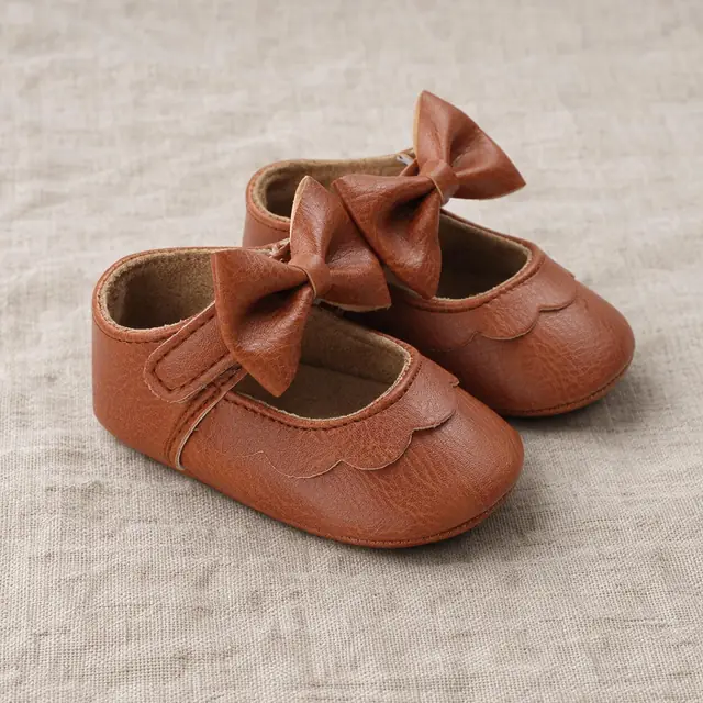 Ribbon Shell-Edge Shoes — Tan